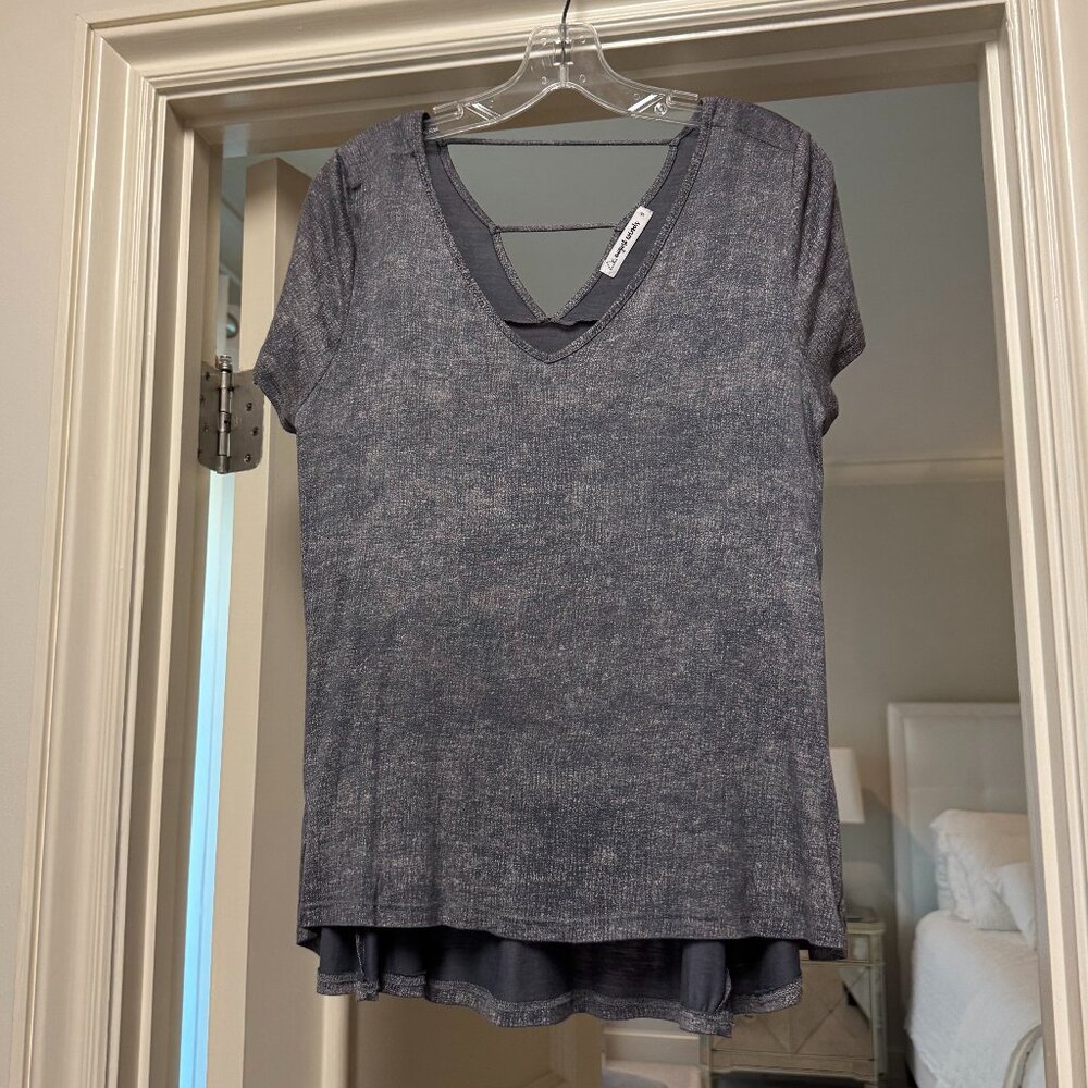 August Winds Gray Faded Top